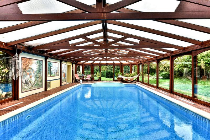 Demeure - 300 m² - 9 pièces