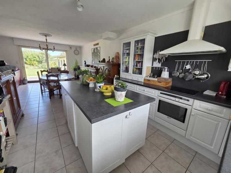 Pavillon - 110 m² - 5 pièces