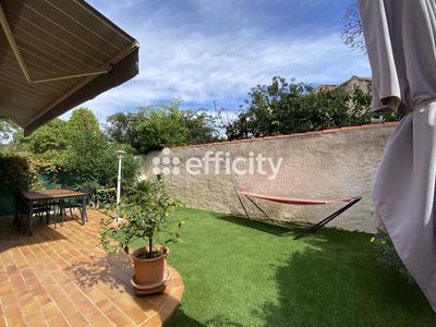 Maison - 98 m² - 5 pièces