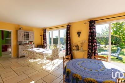 Maison - 210 m² - 6 pièces