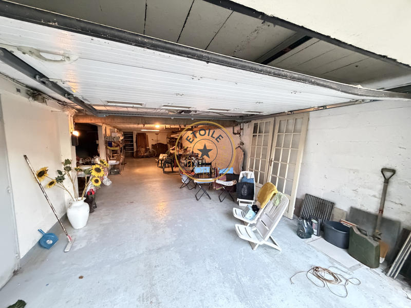 Maison - 202 m² - 6 pièces