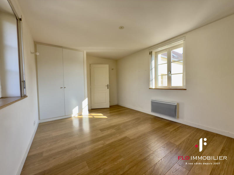Appartement - 99 m² - 5 pièces