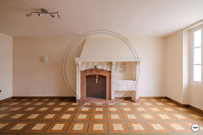 Maison - 180 m² - 6 pièces