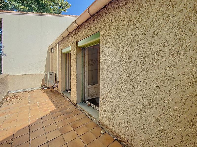 Immeuble - 234 m² - 9 pièces