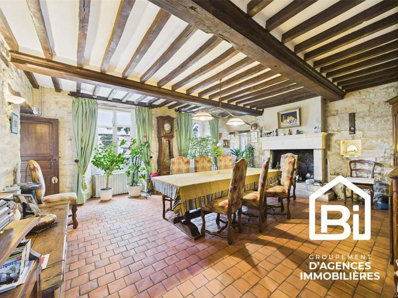 Propriété - 290 m² - 7 pièces