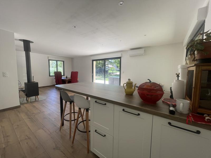 Maison - 96 m² - 4 pièces