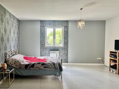 Maison traditionnelle - 150 m² - 5 pièces