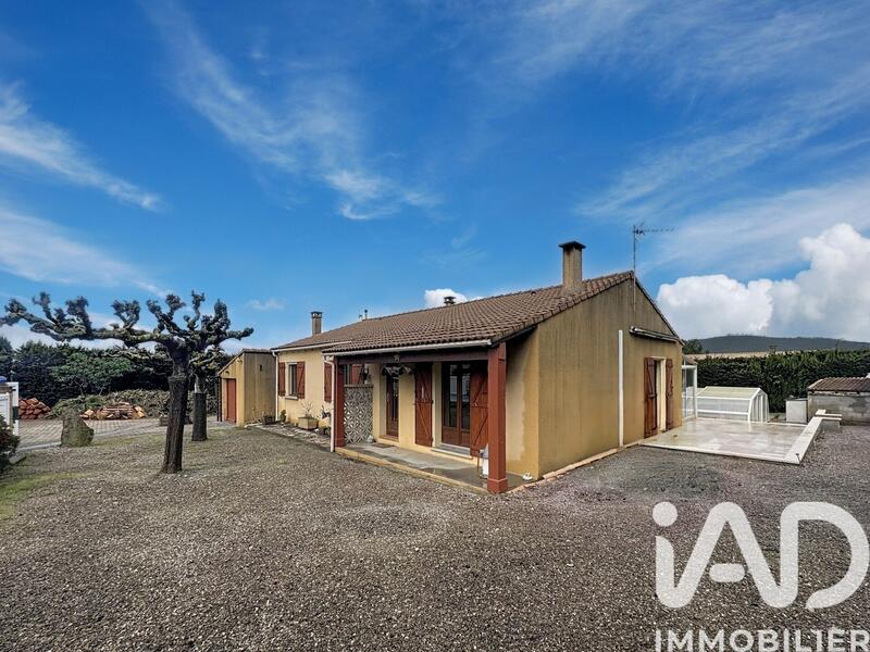 Maison - 105 m² - 4 pièces