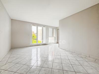 Appartement - 76 m² - 4 pièces