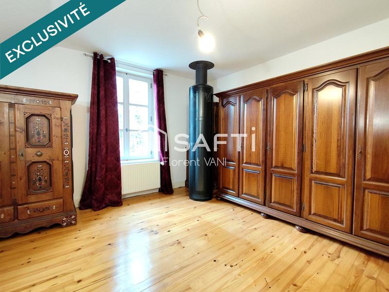 Maison - 213 m² - 6 pièces