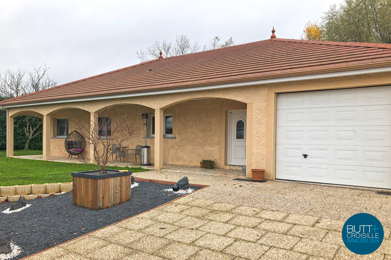 Maison - 212 m² - 6 pièces