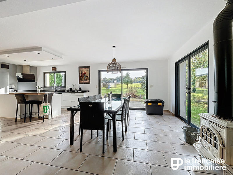 Maison - 142 m² - 6 pièces