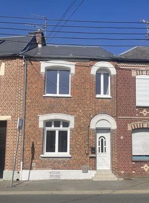 Maison - 104 m² - 4 pièces