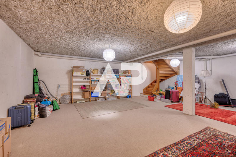 Appartement - 115 m² - 6 pièces