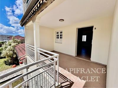 Appartement - 93 m² - 4 pièces