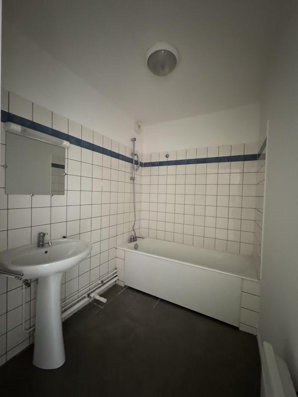 Appartement ancien - 85 m² - 3 pièces