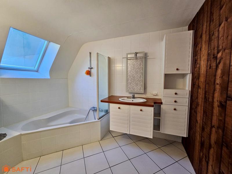 Maison - 175 m² - 8 pièces