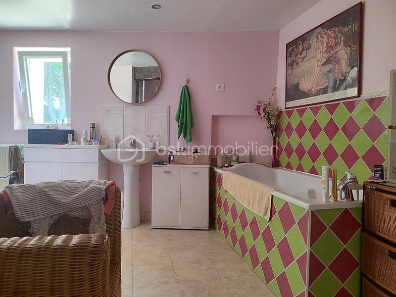 Maison - 200 m² - 7 pièces