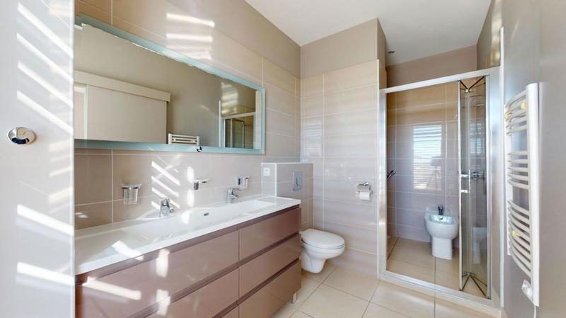 Appartement - 144 m² - 4 pièces