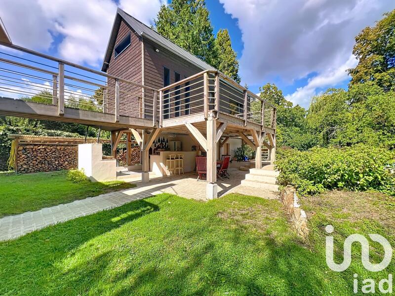 Maison - 186 m² - 8 pièces