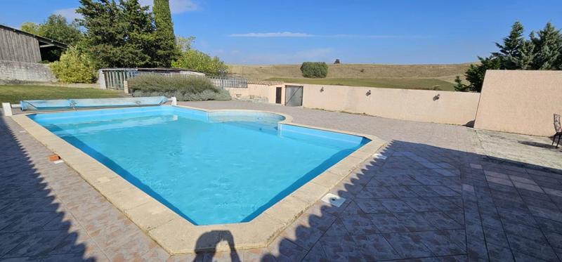 Maison - 400 m² - 10 pièces