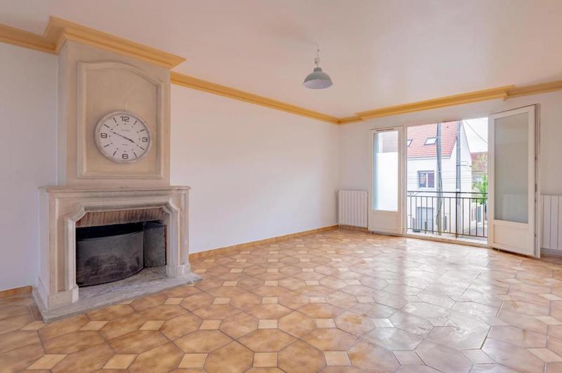 Maison - 280 m² - 10 pièces