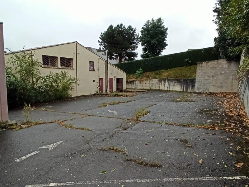Local commercial - 1 650 m²