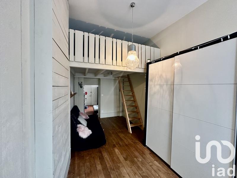 Maison - 327 m² - 12 pièces