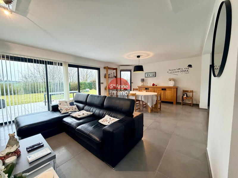 Maison - 200 m² - 10 pièces