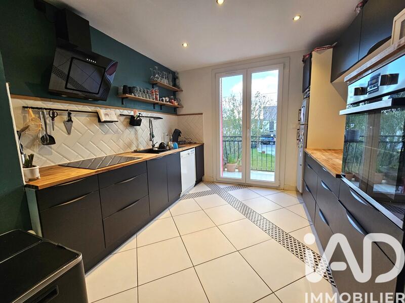 Maison - 110 m² - 5 pièces