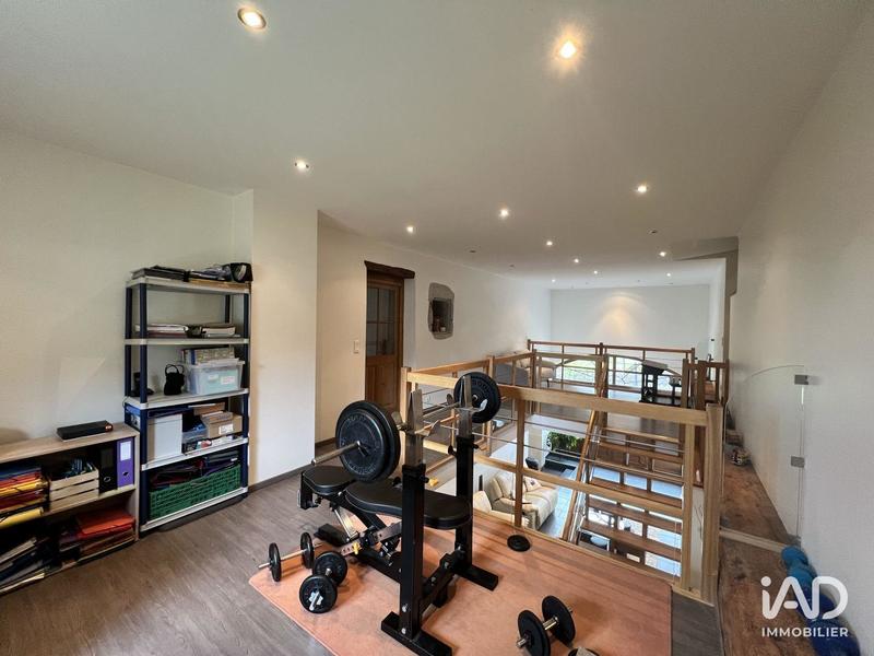 Maison - 237 m² - 6 pièces