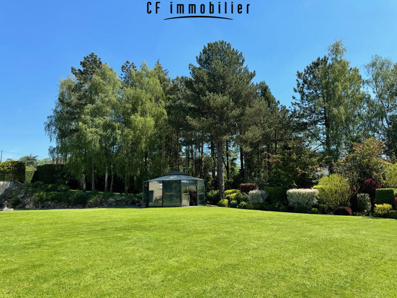 Maison - 455 m² - 9 pièces