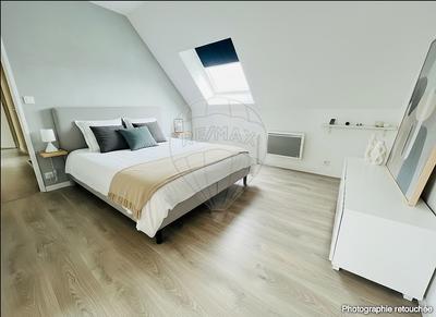 Maison - 137 m² - 6 pièces