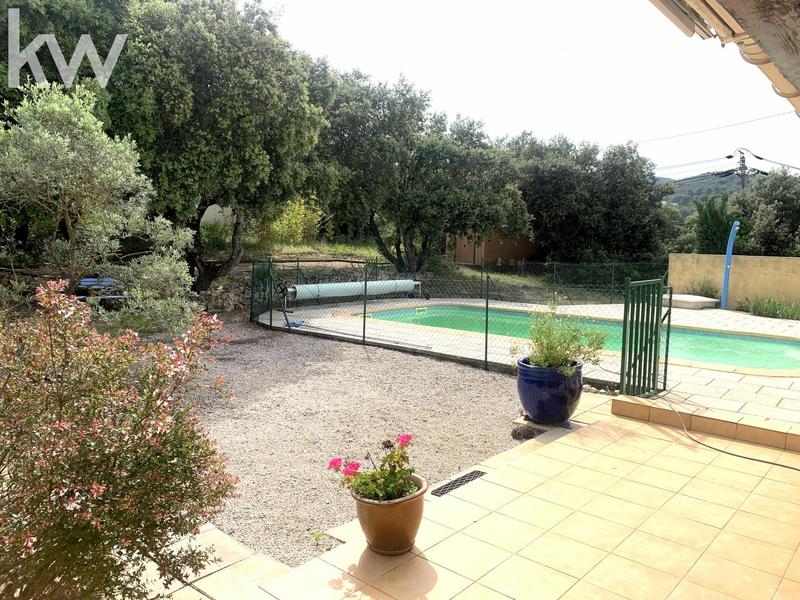 Maison provençale - 181 m² - 7 pièces