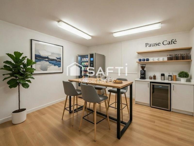 Bureau - 137 m² - 6 pièces