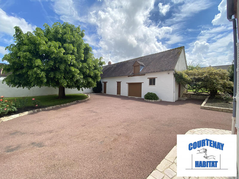 Maison traditionnelle - 211 m² - 7 pièces