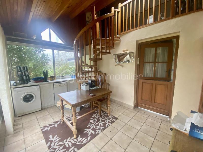 Maison - 99 m² - 5 pièces