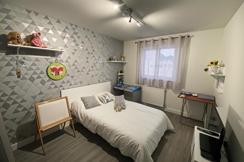 Maison - 93 m² - 5 pièces