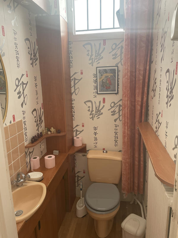 Maison - 250 m² - 6 pièces