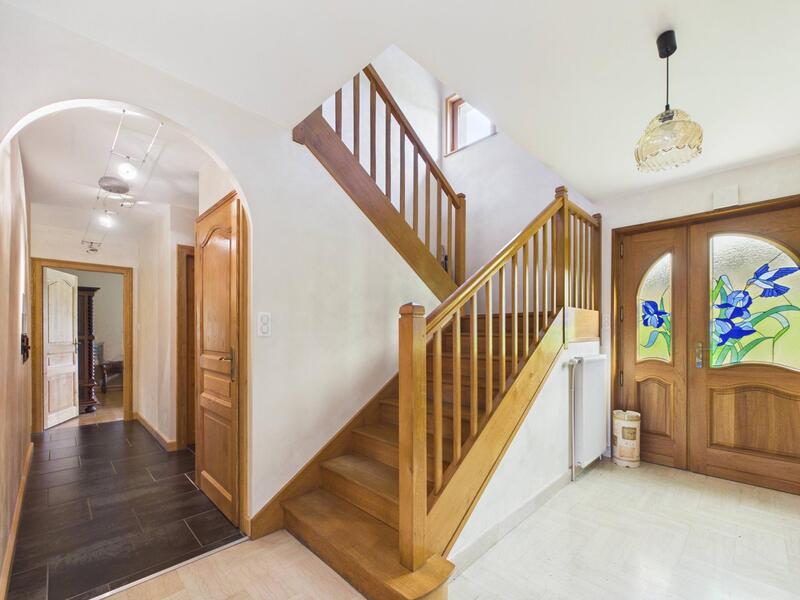 Maison - 146 m² - 9 pièces