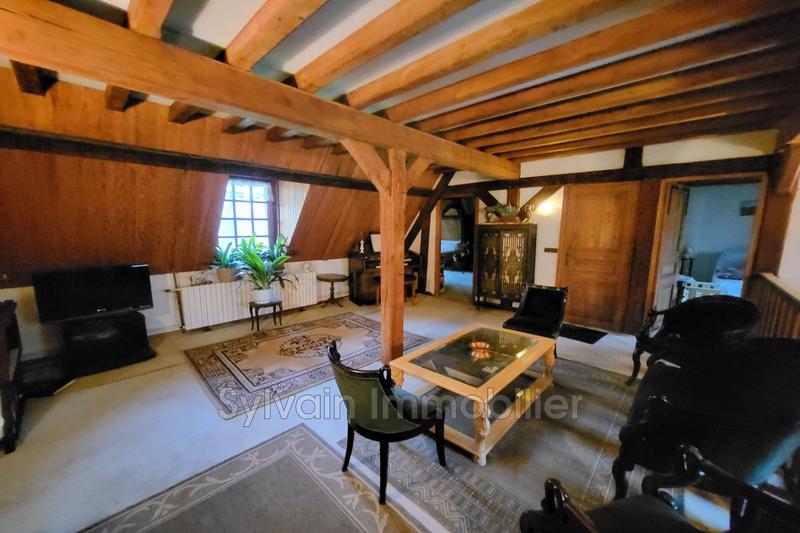 Maison - 213 m² - 6 pièces