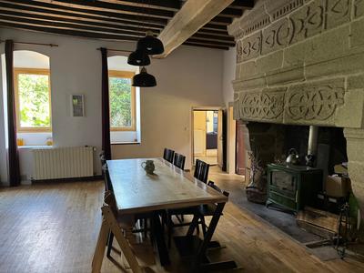 Maison - 255 m² - 8 pièces