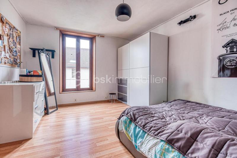 Maison - 136 m² - 7 pièces