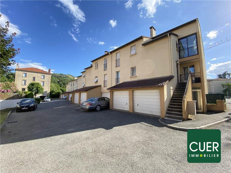 Appartement - 80 m² - 4 pièces