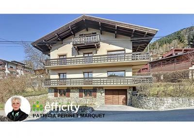 Maison - 313 m² - 9 pièces