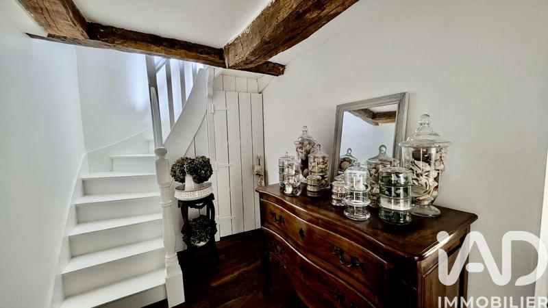 Maison - 193 m² - 8 pièces