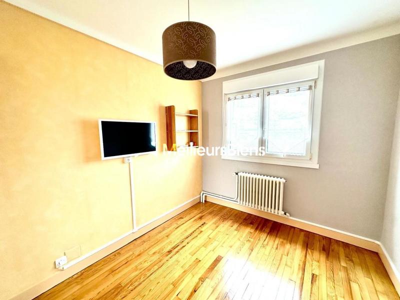 Maison - 115 m² - 6 pièces