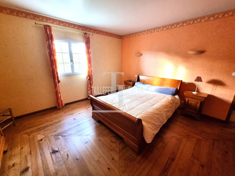 Maison - 190 m² - 6 pièces