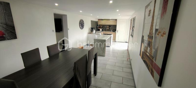 Maison traditionnelle - 128 m² - 6 pièces