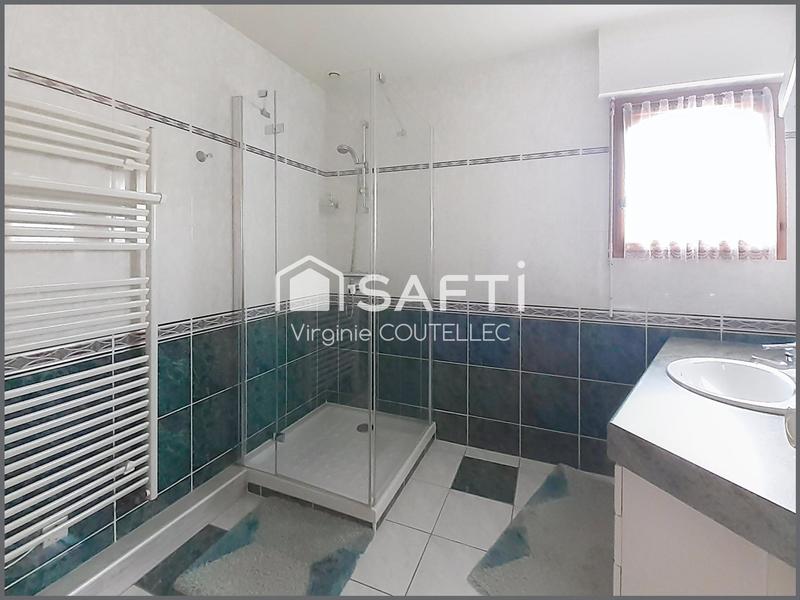 Maison - 254 m² - 12 pièces